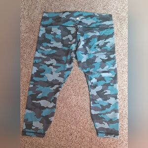 Lululemon SIZE 20 CAPRIS